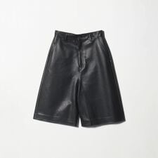 レザーライク ハーフパンツ