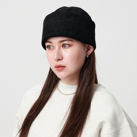 [^ԁF18386000003]V[Y[hfނŁAR[fBl[g̑NxグĂ郍VAnbgfUCH~炵R[fCō쐻A[߂̐܂ԂIȃVAXfUCB΂Ȃ߁AjbgLbv̂悤ɊۓIɌĂ܂B_EX^CƍDŁAJWAȂǂî郀[hɁBfC[R[f̐VANZgƂĂ߂̃ACełBR[fBl[gTXEFbgɃChpc̃JWAX^Cɍ킹ƁAiȕ͋C聝BdȂ肪ȃE[R[g_EWPbgɃvXƐVNȃoX܂ByӎziɁu舵̒ӏvAu\v܂ꍇ́AgpOɕKmFBi摜́A̓p\RȂǂ̉{ɂAۂ̐FƈقȂČꍇ܂B炩߂Bi̐F̖ڈ́AiP̂̉摜QƂBX܂ւ₢킹̍ۂ́ASBEAUTY&YOUTHeX܂܂ŉL̕i/iԂ\tBiFBL BY CORD RSA HAT iԁF18386000003