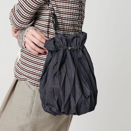 [^ԁF18325000022]BEAUTY&YOUTHʒACeRECAMIERfC[JWAɃ_ȃ[hĂВ^obOfUC{×̑ܕłgВ܁hč\zv[cobOuKinchackvBƎ̔䗦ŕ҂ݏo}`܂莆^NA̓IȃAR[fBIv[cH{Ă܂BFF򂹂ɂfjCNngpACyɎĂ͖̂́BGgh̃uER[fƑ̗ǂiłBBEAUTY&YOUTH̓ʂȃACeЁBfޕ\nF|GXeARbgnF|GXeRECAMIERiJ~GjuhRZvǵA g Design from Golden Ratio hBaƗmAߋƖAdƏ_炩AƋȐȂǁÂ̒awiɐwIŌzIȊϓ_Ɖ䗦Av[`fUCǋBuh̃ACR}[ŃAӂ̒ƑΊp̒Ƃu܊p`iPENTAGONjvByӎziɁu舵̒ӏvAu\v܂ꍇ́AgpOɕKmFBi摜́A̓p\RȂǂ̉{ɂAۂ̐FƈقȂČꍇ܂B炩߂Bi̐F̖ڈ́AiP̂̉摜QƂBX܂ւ₢킹̍ۂ́ASBEAUTY&YOUTHeX܂܂ŉL̕i/iԂ\tBiFBL RCMRxBY KNCAK DNM M iԁF18325000022