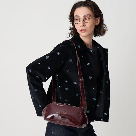 [^ԁF18325996777]ADD CULUMNꂽ͂uFIGREṽGiffUCRX|[`璅z𓾂ȐfUC̃V_[obOBKxȌƃV̂GiH{U[CNfނgpANVJȈۂY킹܂B|[`̂悤ɊJ傫JARpNgȃTCYȂڈȏ̎[͂|CgB߂̃V_[Xgbv̓JWAtF~jȑɂ܂ŁAȂꂽANZgY܂BfލvADD CULUMNiAh JjǉƂӖADD CULUMNBR̊vAт͎gpȂobO𒆐SƂAt@bVWJuhBx[VbNƂ͕ՓIȂ̂łAGRAnCNIeB[Ax[VbNȂ̂񋟂Ă܂ByӎziɁu舵̒ӏvAu\v܂ꍇ́AgpOɕKmFBi摜́A̓p\RȂǂ̉{ɂAۂ̐FƈقȂČꍇ܂B炩߂Bi̐F̖ڈ́AiP̂̉摜QƂBX܂ւ₢킹̍ۂ́ASBEAUTY&YOUTHeX܂܂ŉL̕i/iԂ\tBiFBL ADD/C EML FIGRE BDY/B iԁF18325996777