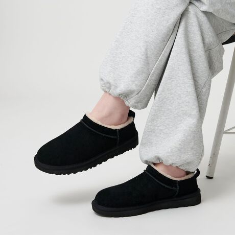 [^ԁF18314000170]bNX[hƏ炵𕹂AUGGuClassic MicrovfUCUGGŐlC𔎂NVbNu[cAV[JbgfUCōč\zj[fuClassic MicroiNVbN }CNjvBXG[h̃Abp[ɁA_炩Sn̗ǂCjO{Ă܂BUGGL̂ӂӂ̃C\[̎A\bNX킹łfłKBXbpoŋCyɂƒpAXb|^Cv͂łBfރAbp[FvAiCR[fBl[gChpc炿Ɣ`AɃ{[V[Y炵߁B񂪂݂邷ƂtHŁAߏ̃tAXJ[gɂDBH~̃fC[R[fɍ킹AbNXX^Ĉɂ߂̈ꑫłB[J[iԁF1173891BLACKFBLACKMD.BROWNFCHESTNUTi`FXibgjEJ[قȂ܂AiΏەiԁF18314000168jƓfłBUGGiAOjUGG1978NAJtHjÃT[tJ`[wiɒauhłBō̃V[vXLgpNVbNu[ćAZueBt@bVEŒڂA𒴂ACRƂĐEňĂ܂BRƓsZJtHjA̐_ՂɁAOWA[łȂKǋvVIȃX^CāBꂽCtX^CuhƂāAɐV͂͂Ă܂ByӎzfޓAG▀CɂFɂӂBiɁu舵̒ӏvAu\v܂ꍇ́AgpOɕKmFBi摜́A̓p\RȂǂ̉{ɂAۂ̐FƈقȂČꍇ܂B炩߂Bi̐F̖ڈ́AiP̂̉摜QƂBV[Y̏dʂ́AV[Y{̂̂ݗ̏dʂƂȂ܂Bti͌vɊ܂܂܂BiɕsǂꍇAє̔j܂Ă܂B炩߂B摜̏i̓TvłBX܂ւ₢킹̍ۂ́ASBEAUTY&YOUTHeX܂܂ŉL̕i/iԂ\tBiFSC UGG W CLASC MICRO iԁF18314000170