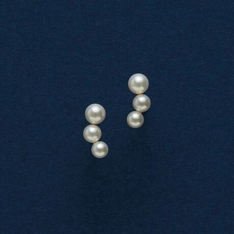 [^ԁF18334000004]_ȈۂBAQLESS̃p[`[tsAXfUCî鏬p[`[t3A˂fUC̃sAXB_炩T߂ȌŁAɂ肰Ȃ؂₩Ă܂BĩJWAR[fɂ͂AtH[}ȑɂ炵YiBipACe̓Mtgɂ߂łBfSILVER925i18kbLjAVFp[|XgFT[WJXeXBAQLESSiobNXjtXݏZ̃WG[fUCi[̃oG[sAX̒E̔Y݂ɌANĉIȋZ@JXCX܂̃sAXuhBLb`KvƂAtbv|XgXCh邱ƂŎRɒߕt𒲐邱ƂłA܂łɂȂIȍ\̃sAXBXgXt[RZvgɂ̃sAX́AgobNLb`̂ȂsAXhƂӖ߁ABaqlessƖt܂Byӎzۏ؏͑؂ɕۊǂĂB[itĂꍇ͂ؖ鏑ނƂč킹ĕۊǂĂBt̊ʂ̐F͂Iт܂B炩߂BiɁu舵̒ӏvAu\v܂ꍇ́AgpOɕKmFBi摜́A̓p\RȂǂ̉{ɂAۂ̐FƈقȂČꍇ܂B炩߂Bi̐F̖ڈ́AiP̂̉摜QƂBX܂ւ₢킹̍ۂ́ASBEAUTY&YOUTHeX܂܂ŉL̕i/iԂ\tBiFBL BAQLESS CHARISMA/GL P iԁF18334000004