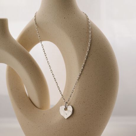 [^ԁF18336000039]R[fBl[g߂ĂAJWAȃ[h̃n[glbNXfUC傫ȃn[g`[tZ߂̃`F[ɂ݊̂lbNXBn[g`[t̕\ʂ͒@悤ȎۓIŁA_ȃ[hɎdグ܂BlbNCɈ炵vXACéAMtgɂ߂łBR[fBl[gjAX̂郂`[t́AJWAR[fƍDBTXEFbgɃtF~jȃANZgĂ͂AVvȃs[XɂPY܂BEV[YŃsAX̂pӂ܂BiΏەiԁF18336000038jyӎziɁu舵̒ӏvAu\v܂ꍇ́AgpOɕKmFBi摜́A̓p\RȂǂ̉{ɂAۂ̐FƈقȂČꍇ܂B炩߂Bi̐F̖ڈ́AiP̂̉摜QƂBX܂ւ₢킹̍ۂ́ASBEAUTY&YOUTHeX܂܂ŉL̕i/iԂ\tBiFBLM BY TTK HEART NL iԁF18336000039