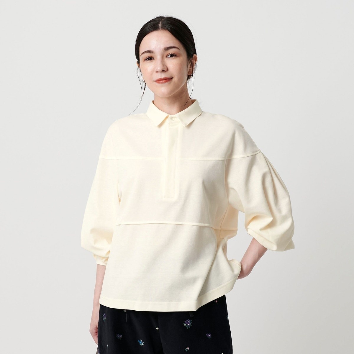 ◇【WEB限定カラーあり】エアボール ペプラムプルオーバー