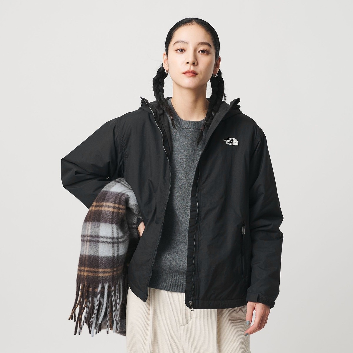 [}C]THE NORTH FACERpNg m}hWPbg/r[eB[[X iCebhA[YiBEAUTY&YOUTHj BLACK