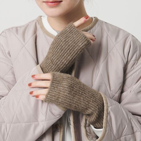 [^ԁF18376000003]NlC̃tBK[XO[uNoꁡfUCZ߂̏ŎɃtBbgAׂĂ̎w悪ofUC̃O[uBĝ݂郊u҂݂̐nō쐻A\tgȔG肪SnǂiłB邳vXItzCgAg̗ǂ~fBAO[ƃJAG߂̑}FƂăCgsNpӁBfC[炨oV[ɂ܂Ŋ􂷂~̃}XgACełBR[fBl[gꂢ߂ȃE[AE^[łȂAJWAȃWPbg_EȂǂ̑炿Ɣ`̂߁BXEFbgjbg̑ɏd˂悤ɂĂVNłByӎziɁu舵̒ӏvAu\v܂ꍇ́AgpOɕKmFBi摜́A̓p\RȂǂ̉{ɂAۂ̐FƈقȂČꍇ܂B炩߂Bi̐F̖ڈ́AiP̂̉摜QƂBX܂ւ₢킹̍ۂ́ASBEAUTY&YOUTHeX܂܂ŉL̕i/iԂ\tBiFBL BY SOFT F/LESS iԁF18376000003