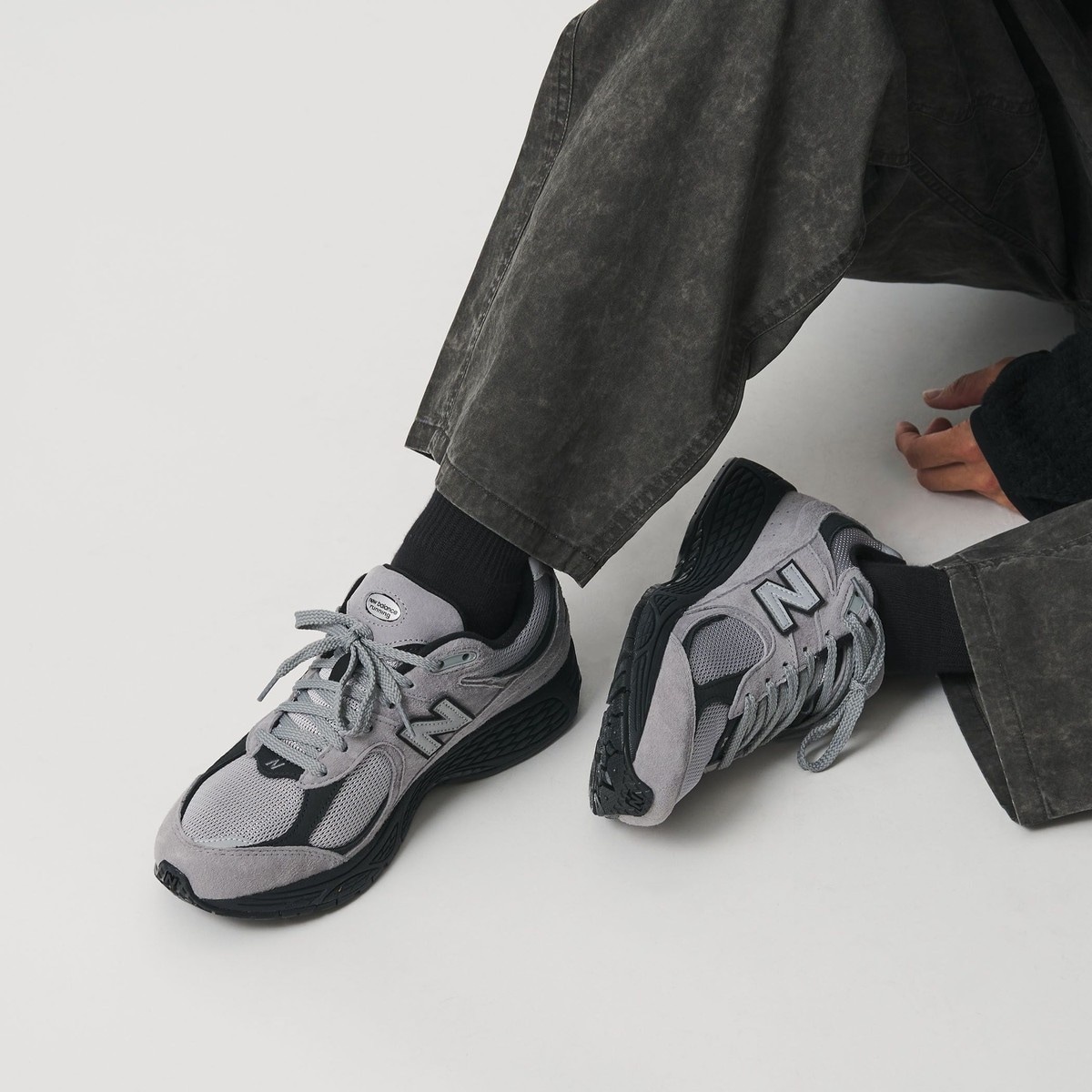 [}C]New Balance2002R Xj[J[/r[eB[[X iCebhA[YiBEAUTY&YOUTHj DK.GRAY