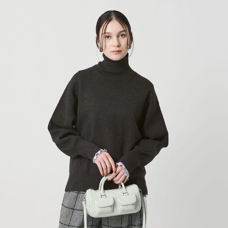 [^ԁF16131993725]ꂢ߃JWAR[f̎B􂦂^[glbNjbgBfUCRbgJV~fނgpA~muŕ҂ݗĂ^[glbNvI[o[B^KxȂƂɁÃTChXbgŃ{gɍ킹₷̂|CgBuɒߕt̂ŁAVcTVc킹ăC[hy߂܂BVvȃfUCɏi˔bNX́AIIt􂷂邱ƊԈႢȂłBfރJV~uh邱ƂŁAc݂[ɂ҂ȑfނɎdグĂ܂BjbgȂ炲Ŏ􂢉\ȗ֐͂łBR[fBl[gVc⃏ChpcƂ̃}jbVȒȂAICXJ[gɃu[cYtF~j[hYX^CЁB============================nFȂFȂ򊴁FȂPA@F􂢉============================yӎziɁu舵̒ӏvAu\v܂ꍇ́AgpOɕKmFBi摜́A̓p\RȂǂ̉{ɂAۂ̐FƈقȂČꍇ܂B炩߂Bi̐F̖ڈ́AiP̂̉摜QƂBX܂ւ₢킹̍ۂ́ASBEAUTY&YOUTHeX܂܂ŉL̕i/iԂ\tBiFBL C/CA MLN TTL KNIT iԁF16131993725