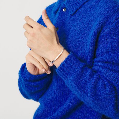 [^ԁF14334000004]GXjbNȕ͋C܂ƂAVvVo[oOBfUCNtĝ鉷ƁAGXjbNȋC܂ƂVo[oOBאg̃VGbgȂA茳ɂƂ݊YĂ܂BPiłĝ͂ÃANZT[Ƃ̏d˕tɂ߂̈iłBg̑1h͕\ʂɖ͗l̂Ȃv[ȃfUCłBg̑2h͕\ʂɃCfBAWG[L̃X^v[N{Ă܂BfރX^[OVo[R[fBl[gV[vȃVGbgŁAJWAꂢߖ킸LȂɎĂ܂BV[Y킸gA蕨ƂĂ߂̃ACełByӎziɁu舵̒ӏvAu\v܂ꍇ́AgpOɕKmFBi摜́A̓p\RȂǂ̉{ɂAۂ̐FƈقȂČꍇ܂B炩߂Bi̐F̖ڈ́AiP̂̉摜QƂBX܂ւ₢킹̍ۂ́ASBEAUTY&YOUTHeX܂܂ŉL̕i/iԂ\tBiFELAINTAHE TRIANGLE BRAC iԁF14334000004