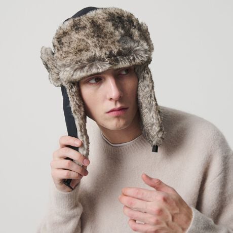 [^ԁF14384000011]~̊OVтɗAۉdl̒킽LbvfUCEC^[ANeBreBȂǂŎg₷Aۉ̍킽LbvłB\nɂ͖hɗDꂽiCIbNXn̗pBΗƎĕ̃|GXefނ̃t@[́AAt@[̂悤ȐFƔGBёAfbhGAߍݕۉ߂Ă܂BDڂ̓V[V[OHς݁BĂ̓e[vobNœɊグ邱Ƃ\BUVveNgiUPF50{AOJbg95ȏj@\tB@̌Gɏd󂷂ACełBfޕ\nFiC100%nF|GXe100%ȁF|GXe100%tFCNt@[F|GXe100%R[fBl[gt[XVFWPbgȂǁAebNfނ̃ACeƍ킹ƃAEghA[h}b`B{gX͑߂̃fjXbNXȂǃbNXVGbgIԂƁAXɂނقǂ悭sIȕ͋Cɂ܂Ƃ܂܂B[J[iԁFNN42536iubNjE[J[TCYFLTHE NORTH FACEiUEm[XEtFCXj1968NAč̃JtHjABo[N[őnƁBĩO[X_EɂȂgpNIeB̍X[sOobOA_Ep[J̌`ƂVFE p[JAẼh[^eguI[oCeVvȂǁA؂̑ËAi葱Ă܂ByӎziɁu舵̒ӏvAu\v܂ꍇ́AgpOɕKmFBi摜́A̓p\RȂǂ̉{ɂAۂ̐FƈقȂČꍇ܂B炩߂Bi̐F̖ڈ́AiP̂̉摜QƂBX܂ւ₢킹̍ۂ́ASBEAUTY&YOUTHeX܂܂ŉL̕i/iԂ\tBiFN/F INSULATIONBOMBER CAP iԁF14384000011