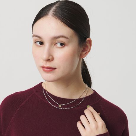 [^ԁF18336000047]t[fUCŋʂlbNXfUCt[`[t@ׂ߂Aꂽ͋C͂̃lbNXB\̈قȂ`F[gݍ킹C[hfUCŁAlbNCɉ؂₩ȃANZgY܂BAɂĒp̂͂AꂼPiłgɕt3WAYdlBR[fBl[g̃oXɍ킹ăAWy߂iłBR[fBl[gjbgXEFbg̃JWAX^CAJ[fBK⃏s[XȂǂ̂ꂢ߂ȑ܂ŕL}b`BLƋPȉԃ`[ttF~jȕ͋CoA܂܂ȃR[fɂ肰Ȃ|CgvX܂BEV[ỸsAXiΏەiԁF18336000048jƃOiΏەiԁF18336000049ĵpӂ܂ByӎziɁu舵̒ӏvAu\v܂ꍇ́AgpOɕKmFBi摜́A̓p\RȂǂ̉{ɂAۂ̐FƈقȂČꍇ܂B炩߂Bi̐F̖ڈ́AiP̂̉摜QƂBX܂ւ₢킹̍ۂ́ASBEAUTY&YOUTHeX܂܂ŉL̕i/iԂ\tBiFBYG FLW/M 2L NL iԁF18336000047