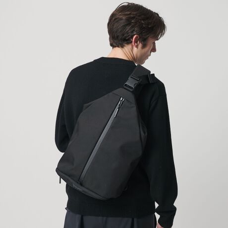 [^ԁF14324000057]Wʂʋ΁Eʊw܂łȂ[eBeBȃ{fBobNfUCWANeBuȃV[ւ̍sɕ֗ȃ{fBobOuSling Bag 3vBꕔɂ̓g[jOV[YC[ƊSɕĎ[łpRp[gg𓋍ڂĂAC̉וɐG邱ƂȂ[\łBCRp[ggɂ́APC^ubg̎[ɓKpbht|PbgzuBɃtgɂ́AzX}zAȂǂƎoTu|PbgĂ܂Bʋ΂ʊwɂށA[eBeBȈiłBfރCfނɃ^tȃR[fiC̗pBR[fBl[g~j}ȃfUCŕiItBXJWA܂ŕLރACełBAANeBuEFAɂyɃ}b`B[J[iԁFAER-11013AeriGA[jTtVXRxCGA_2014Nɐݗ܂Bssɂj[Y𖞂Aϋv̂鍂ĩobOANZT[n邱ƂڎwĂ܂B_ŋ@\IȃobÕRNV́AXς䂭sssvtFbViAAX[gAgx[ɌăfUCĂ܂ByӎziɁu舵̒ӏvAu\v܂ꍇ́AgpOɕKmFBi摜́A̓p\RȂǂ̉{ɂAۂ̐FƈقȂČꍇ܂B炩߂Bi̐F̖ڈ́AiP̂̉摜QƂBX܂ւ₢킹̍ۂ́ASBEAUTY&YOUTHeX܂܂ŉL̕i/iԂ\tBiFAer SLING BAG 3 iԁF14324000057