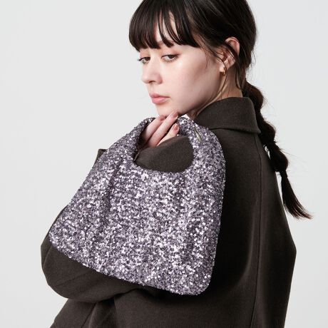 [^ԁF18326000017]R[f؂₮XpR[obOfUCׂȃXpR[ՂƖDtALb`[ȃobOB؂₩ȌڂłȂÂFgpl[hYiBdȂ肪ȏH~X^C̃ANZgƂāAANZT[ołACełBfޕ\nizjF|GXe100nFvR[fBl[g؂₩ȃbNX́AXEFbgjbgȂǃJWAR[f̊Oɂ҂Bzf[V[Yɂ́AƂhXAbv̂ƂĂ߂łBE|PbgFI[v|Pbg~1yӎzfP[gȑfނ̂mɂȂۂ́An̎CقȂǂɂӂBfޓAG▀CɂFɂӂBiɁu舵̒ӏvAu\v܂ꍇ́AgpOɕKmFBi摜́A̓p\RȂǂ̉{ɂAۂ̐FƈقȂČꍇ܂B炩߂Bi̐F̖ڈ́AiP̂̉摜QƂB摜̏i̓TvłBX܂ւ₢킹̍ۂ́ASBEAUTY&YOUTHeX܂܂ŉL̕i/iԂ\tBiFBY SPN BAG iԁF18326000017