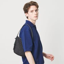 ＜LA UNIQA＞ショルダーバッグ