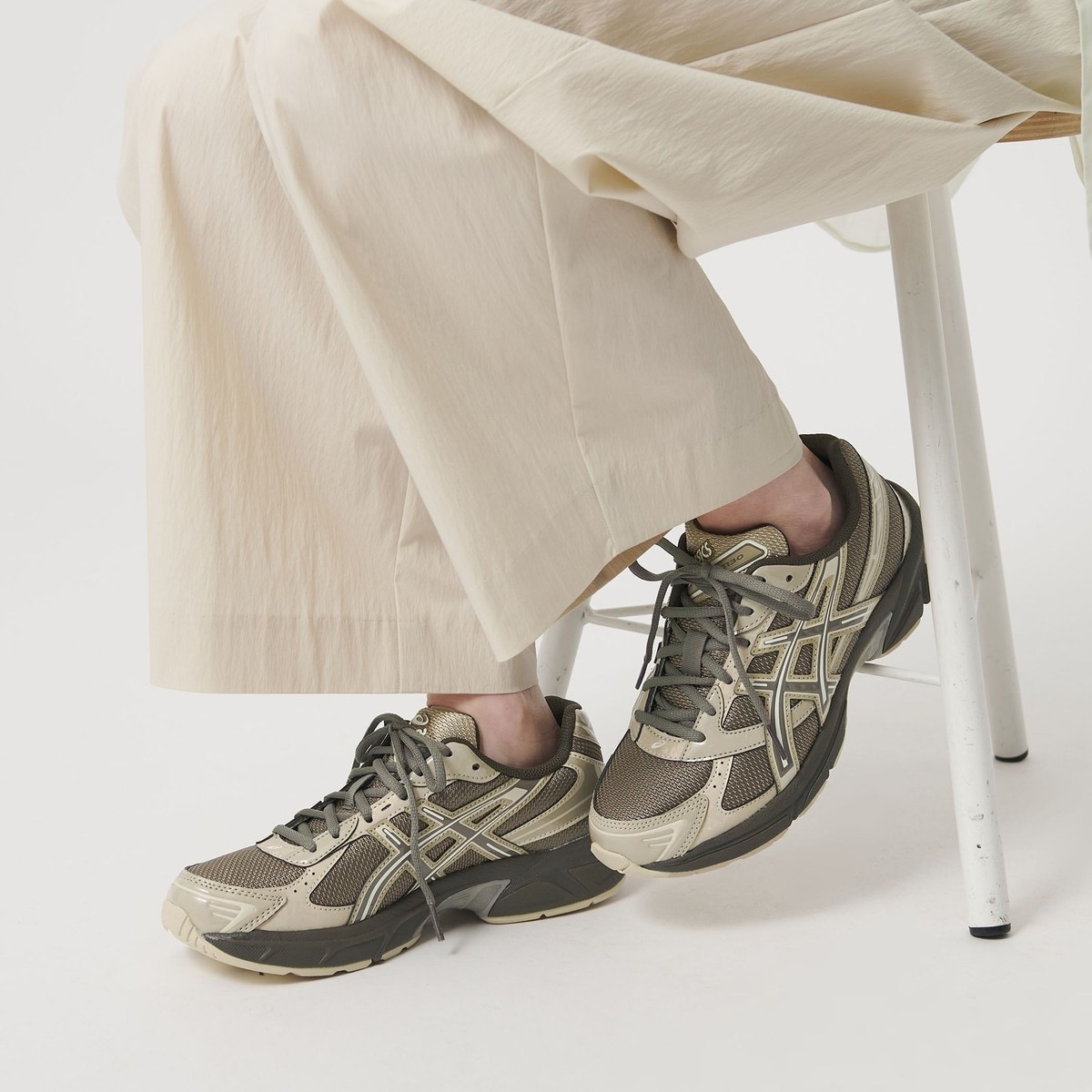 [�}���C]��asics��GEL-1130/�X�j�[�J�[/�r���[�e�B�[�����[�X ���i�C�e�b�h�A���[�Y�iBEAUTY&YOUTH�j MOCA