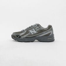 ＜New Balance＞740 スニーカー