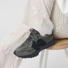 ＜New Balance＞U327/スニーカー