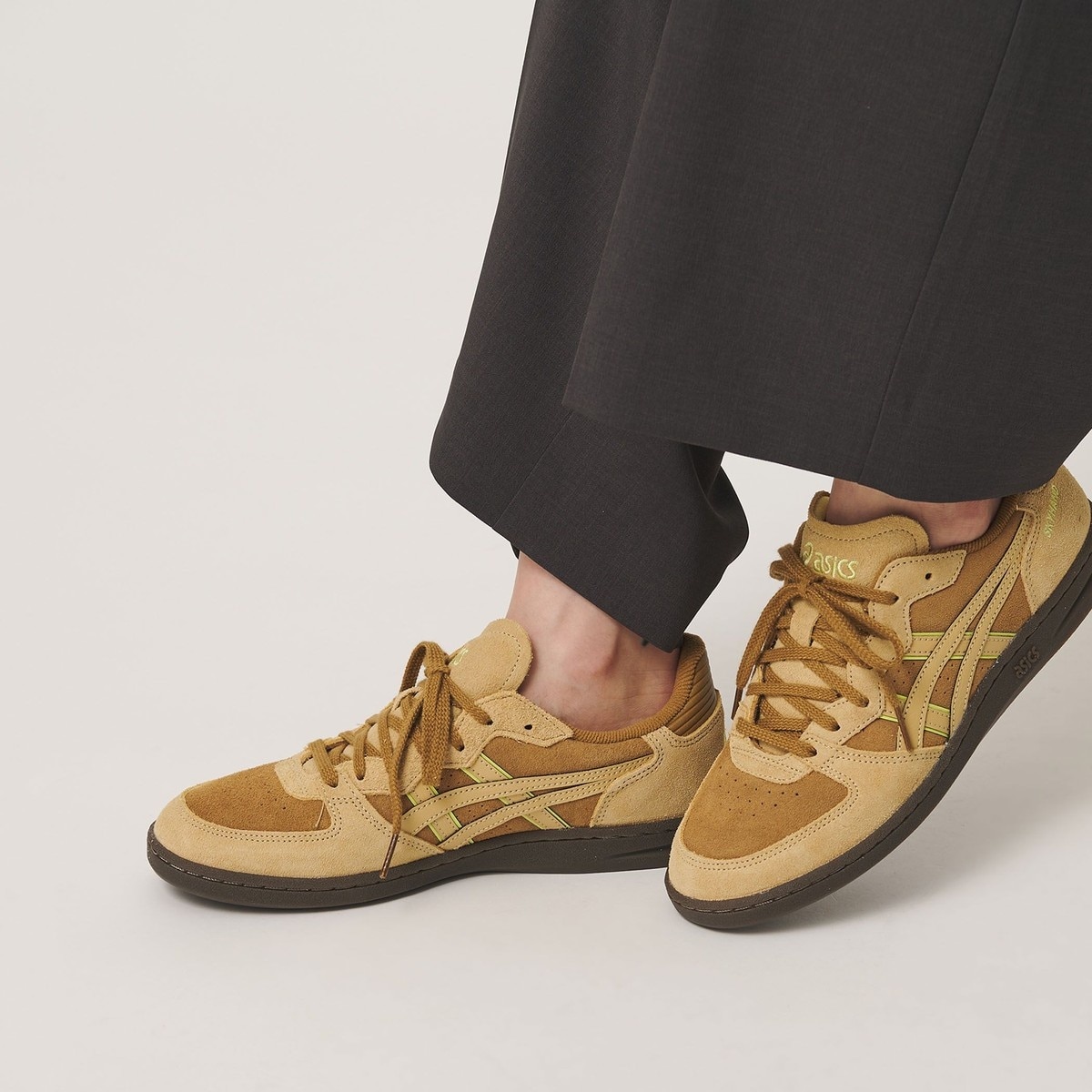 [�}���C]��asics��SKYHAND OG/�X�j�[�J�[/�r���[�e�B�[�����[�X ���i�C�e�b�h�A���[�Y�iBEAUTY&YOUTH�j MD.BROWN