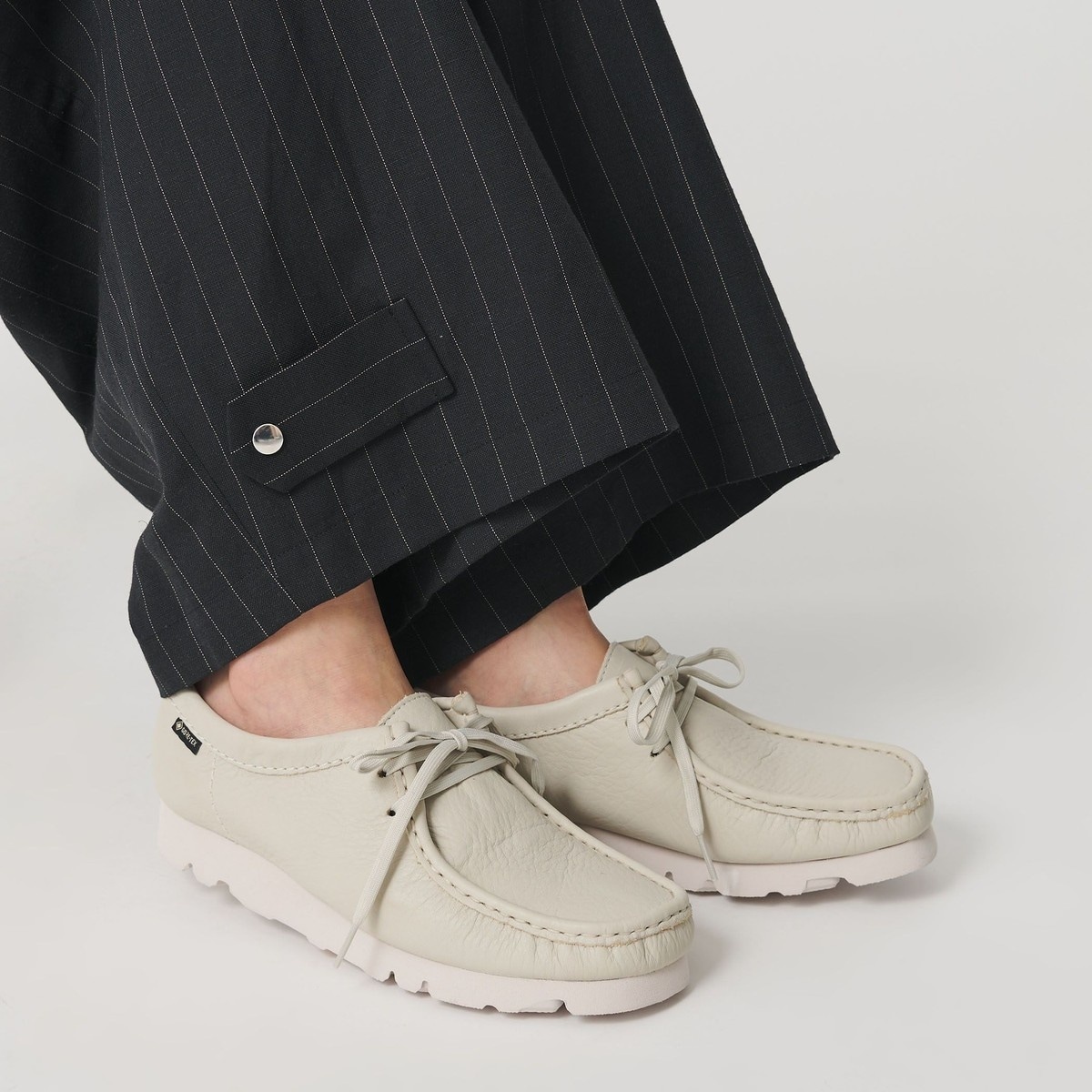 [�}���C]��Clarks Originals�����U�[ �����r�[�u�[�c �S�A�e�b�N�X/�r���[�e�B�[�����[�X ���i�C�e�b�h�A���[�Y�iBEAUTY&YOUTH�j OFF WHITE