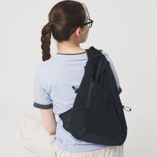 ＜Salomon＞ADV クロスボディ バッグ