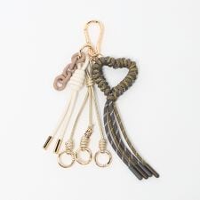 ＜VIOLAd’ORO＞コード ハート バッグチャーム