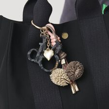 ＜VIOLAd’ORO＞ポンポン ロゴ バッグチャーム