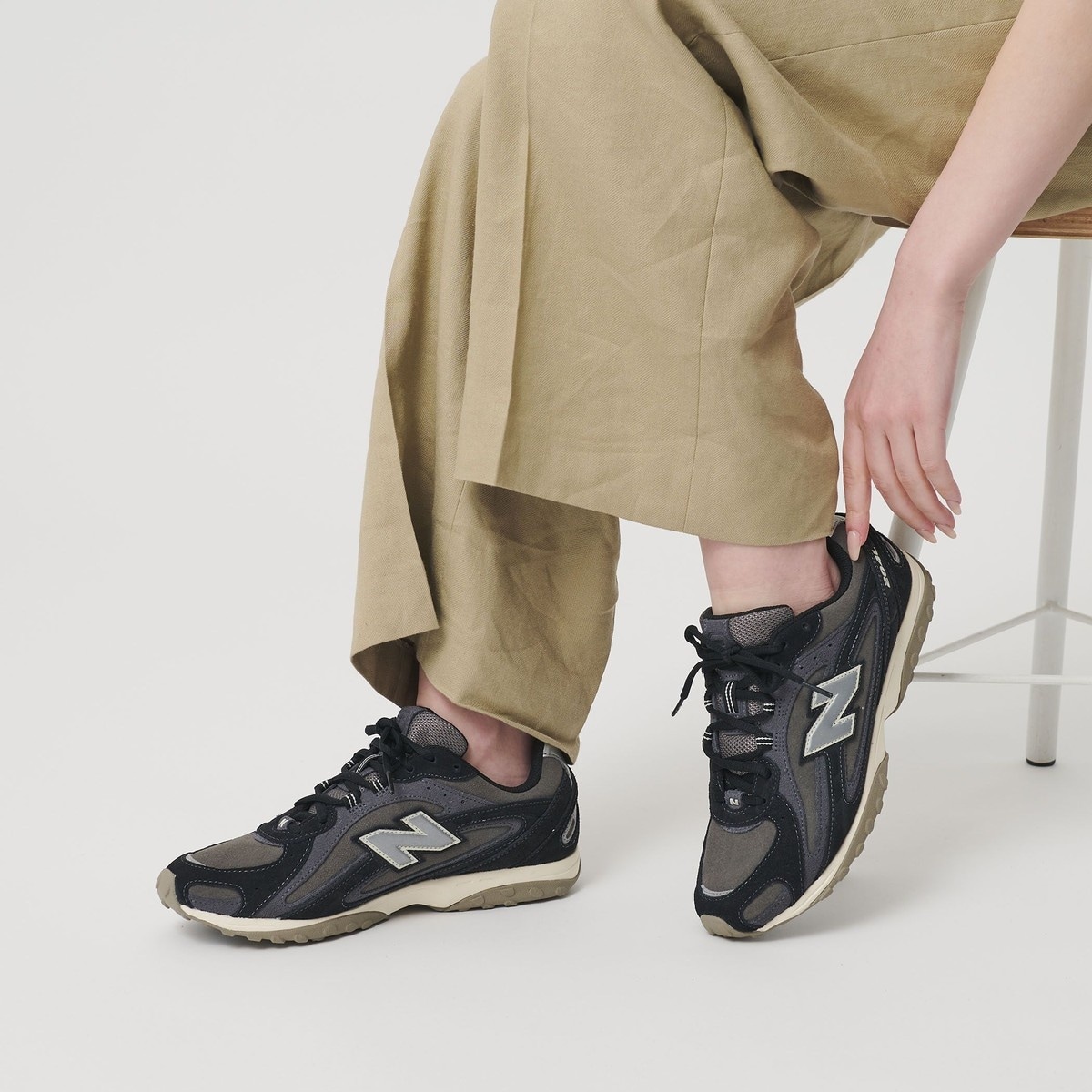 [�}���C]��New Balance���X�G�[�h U204L �X�j�[�J�[/�r���[�e�B�[�����[�X ���i�C�e�b�h�A���[�Y�iBEAUTY&YOUTH�j BLACK