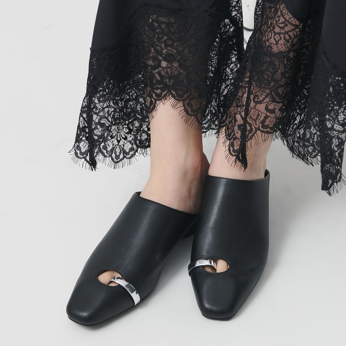 [�}���C]��LE VERNIS���g�D �����O �~���[��/�r���[�e�B�[�����[�X ���i�C�e�b�h�A���[�Y�iBEAUTY&YOUTH�j BLACK
