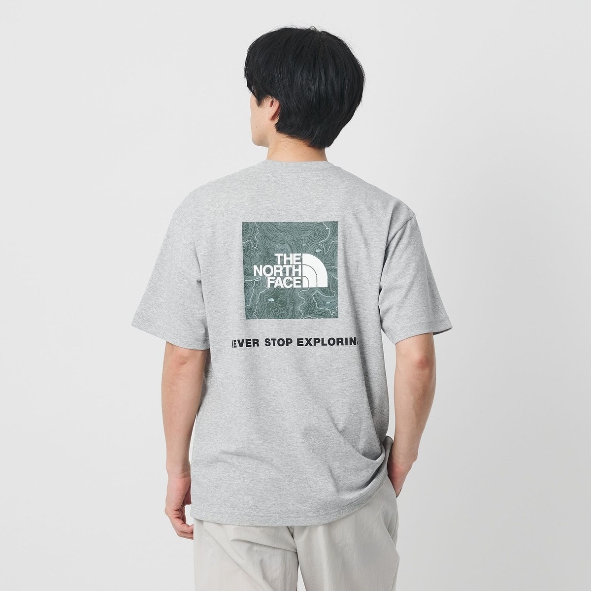 [�}���C]��THE NORTH FACE���o�b�N �X�N�G�A �g���o�[�X ���S T�V���c/�r���[�e�B�[�����[�X ���i�C�e�b�h�A���[�Y�iBEAUTY&YOUTH�j MD.GRAY