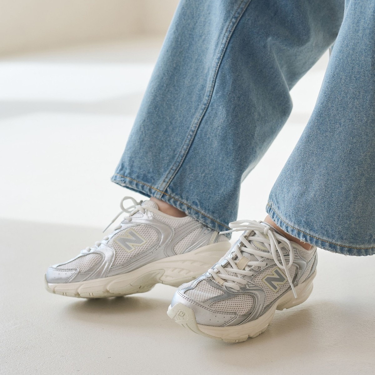 [�}���C]��New Balance��U530 ���^���b�N�J���[ �X�j�[�J�[/�r���[�e�B�[�����[�X ���i�C�e�b�h�A���[�Y�iBEAUTY&YOUTH�j SILVER