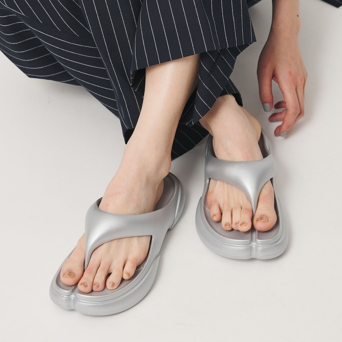 PAES＞NEW FLIP FLOP サンダル/シルバーカラー | ビューティー＆ユース