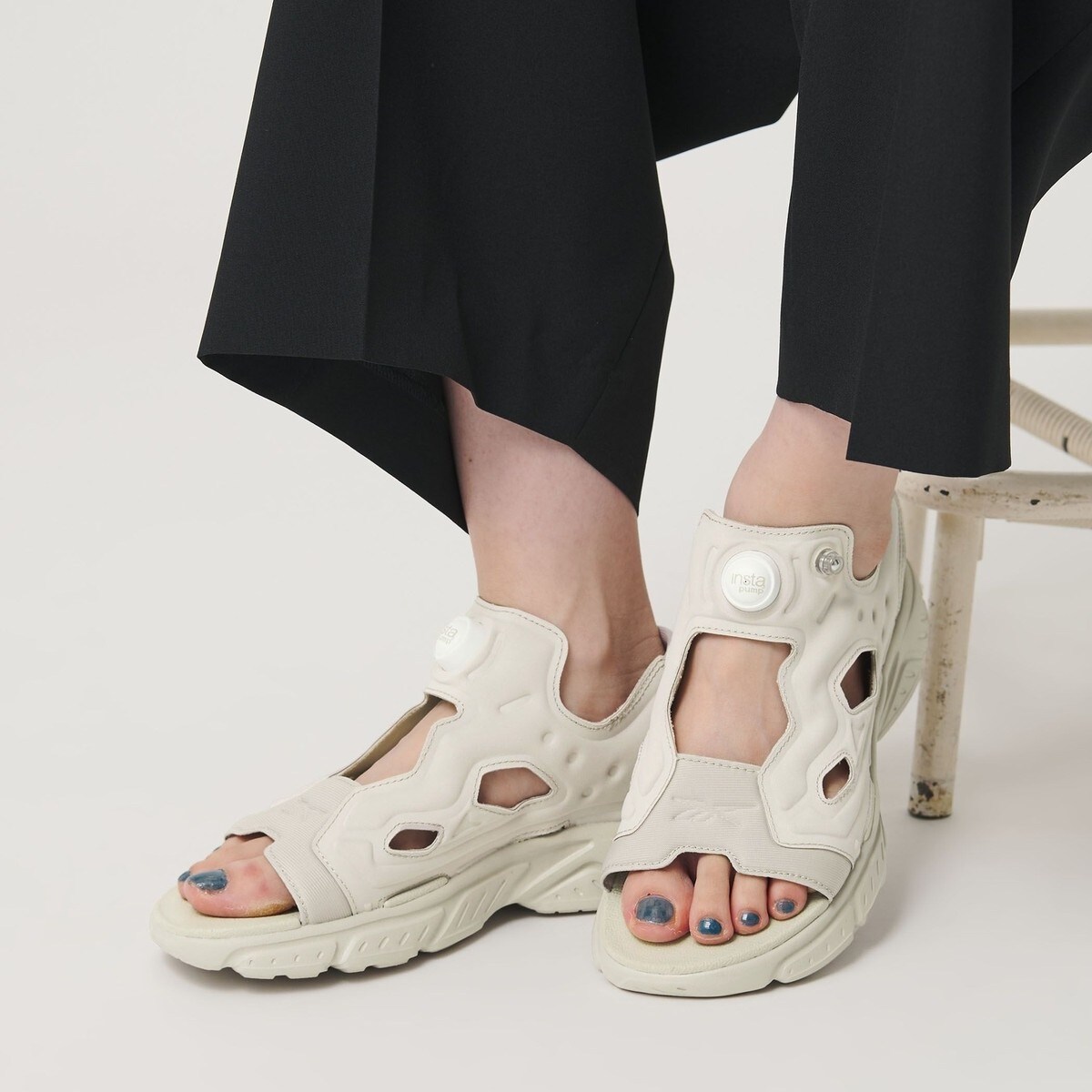 Reebok＞インスタ ポンプフューリー サンダル | ビューティー＆ユース