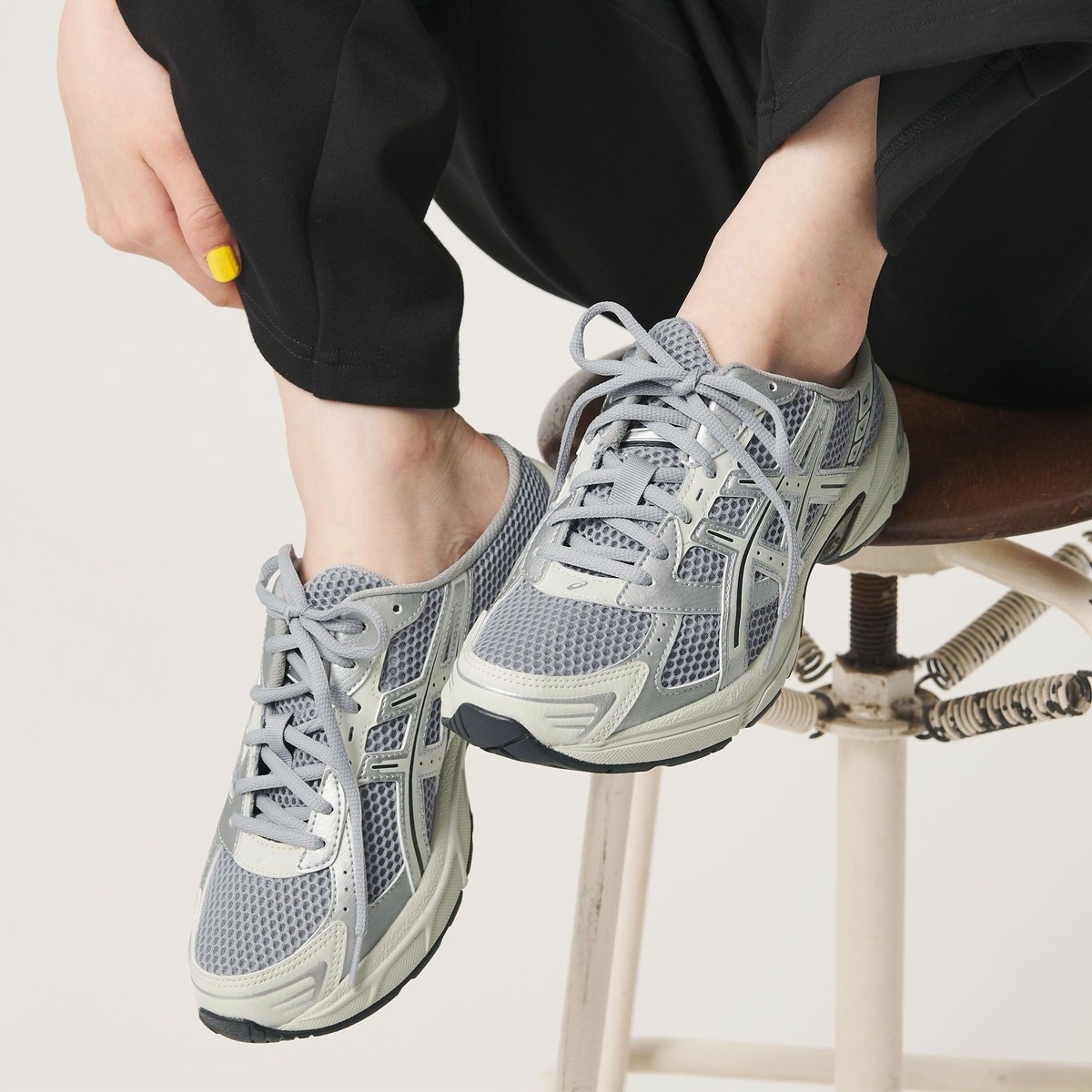 [�}���C]��asics��GEL-1130 MULE �X�j�[�J�[/�r���[�e�B�[�����[�X ���i�C�e�b�h�A���[�Y�iBEAUTY&YOUTH�j MD.GRAY
