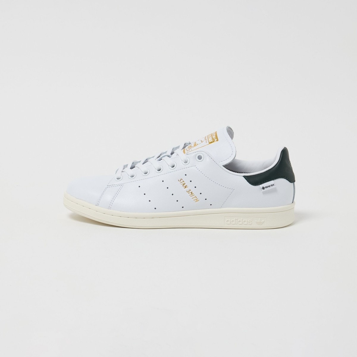 [�}���C]��adidas Originals���X�^���X�~�X GORE-TEX �X�j�[�J�[/�r���[�e�B�[�����[�X ���i�C�e�b�h�A���[�Y�iBEAUTY&YOUTH�j WHITE