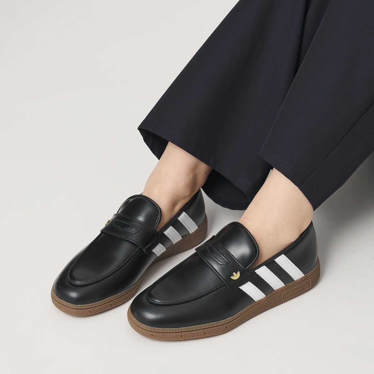 adidas Originals＞HANDBALL SPEZIAL ローファー スニーカー