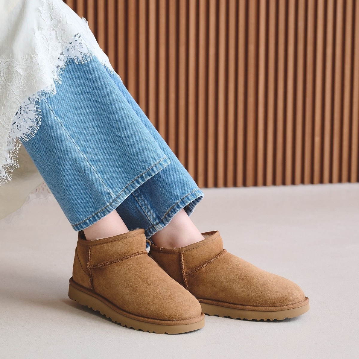 UGG＞クラッシック ウルトラミニ ブーツ | ビューティー＆ユース