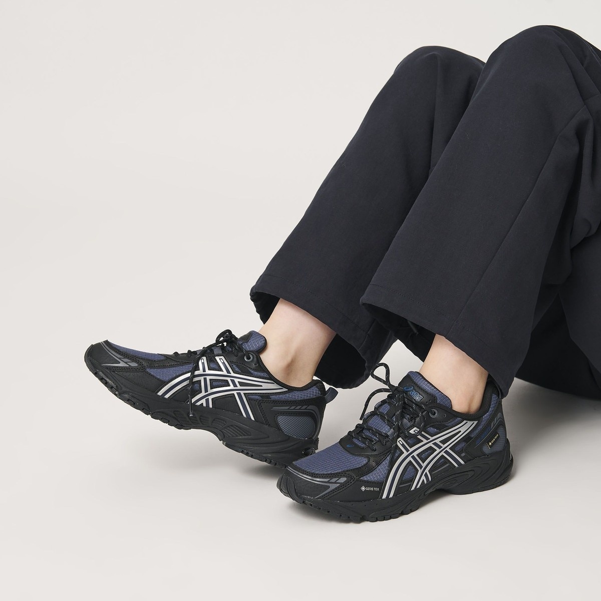 [�}���C]��asics��GEL-VENTEX GTX �X�j�[�J�[/�r���[�e�B�[�����[�X ���i�C�e�b�h�A���[�Y�iBEAUTY&YOUTH�j DK.GRAY