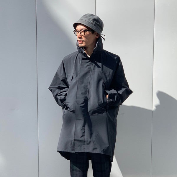 ＫＡＰＴＡＩＮ ＳＵＮＳＨＩＮＥ×Ｇｏｌｄｗｉｎ： Ｇｏｒｅ－Ｔｅｘ