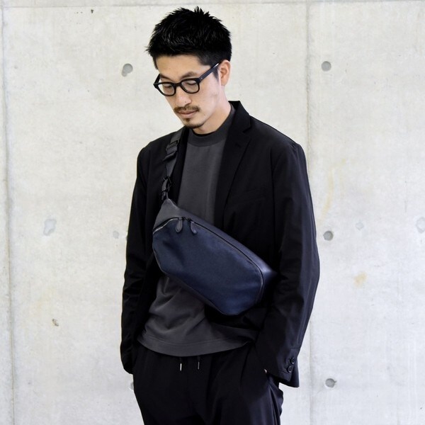 シップス×フェティア シュリンクレザー×ナイロン ボディバッグ ネイビー 美品 SHIPS: シュリンクレザー × ファブリック コンビ ウエスト
