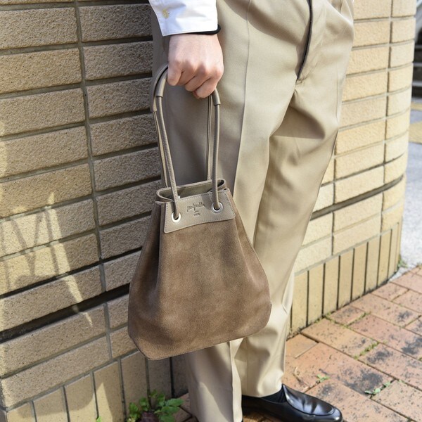 【 SHIPS別注 】 polpetta レザー サケット 巾着 バッグ 白 SHIPS別注 】 polpetta レザー サケット 巾着 バッグ 白 メンズ