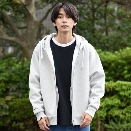 SHIPS別注】Champion： STORMSHELL ジップ 