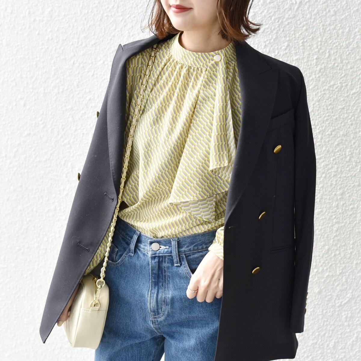 新品 SHIPS⭐️ アシンメトリー ボタン付きスカーフ風ブラウス 楽天市場】【SALE／30%OFF】*＜手洗い可能＞アシンメトリー