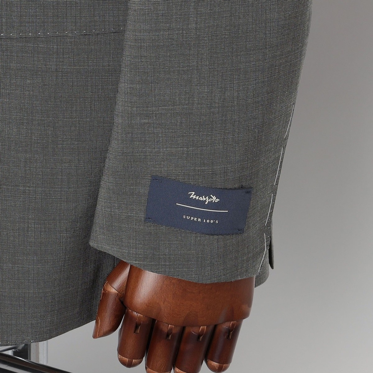 SHIPS: マルゾット ピンヘッド スーツ 44 SHIPS: マルゾット ピンヘッド スーツ | シップス(SHIPS) | マルイ