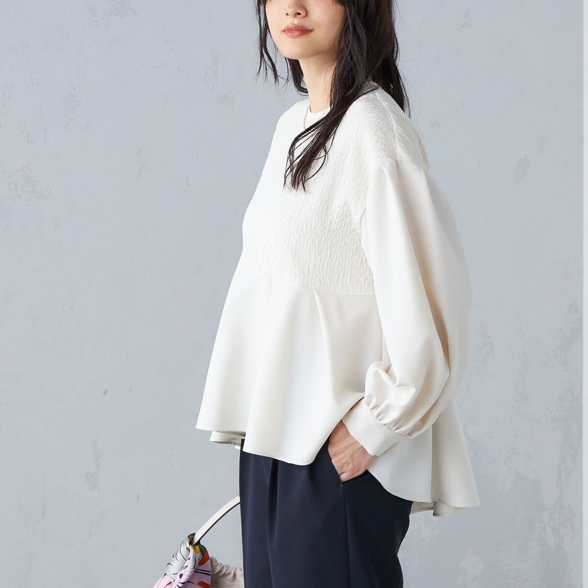SHIPSシップス★フクレ ジャカード 異素材 コンビ ブラウス 手洗い可能〉フクレ ジャカード 異素材 コンビ ブラウス | シップス