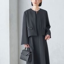 シップス(SHIPS)の〈手洗い可能〉ブラック フォーマル フレア スリーブ ジャケット ◇