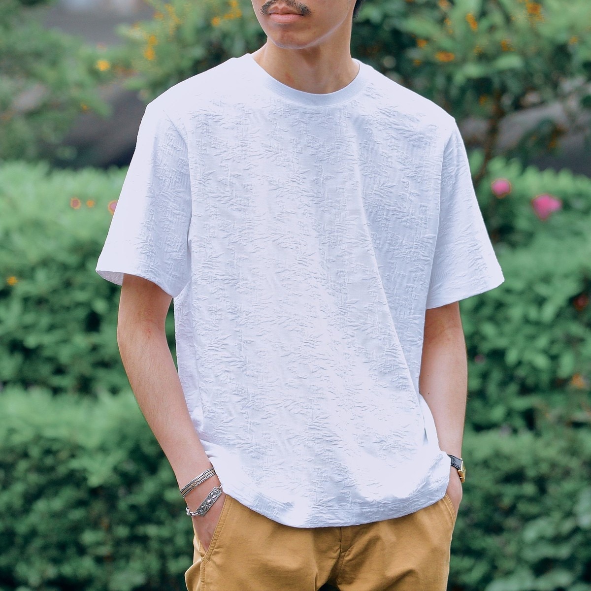 【SHIPS別注】THYARD: スーピマコットン インレー モックネック Tシャツ SHIPS別注】THYARD: スーピマコットン インレー モックネック T