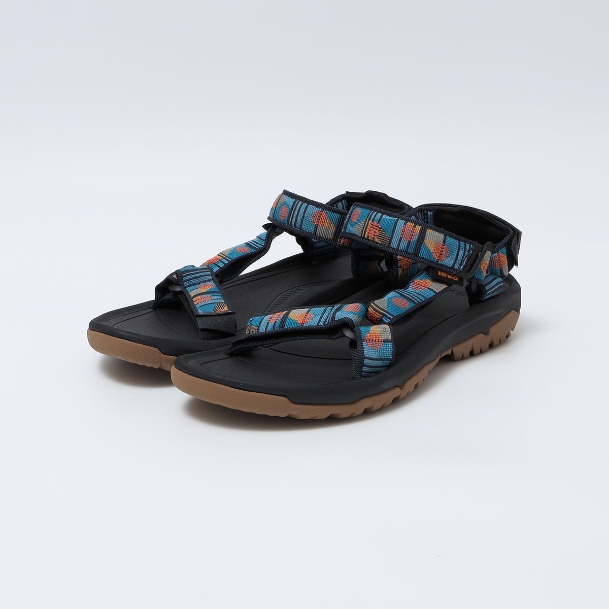 HOKA ONEONE: ORA RECOVERY FLIP | シップス(SHIPS) | マルイウェブ