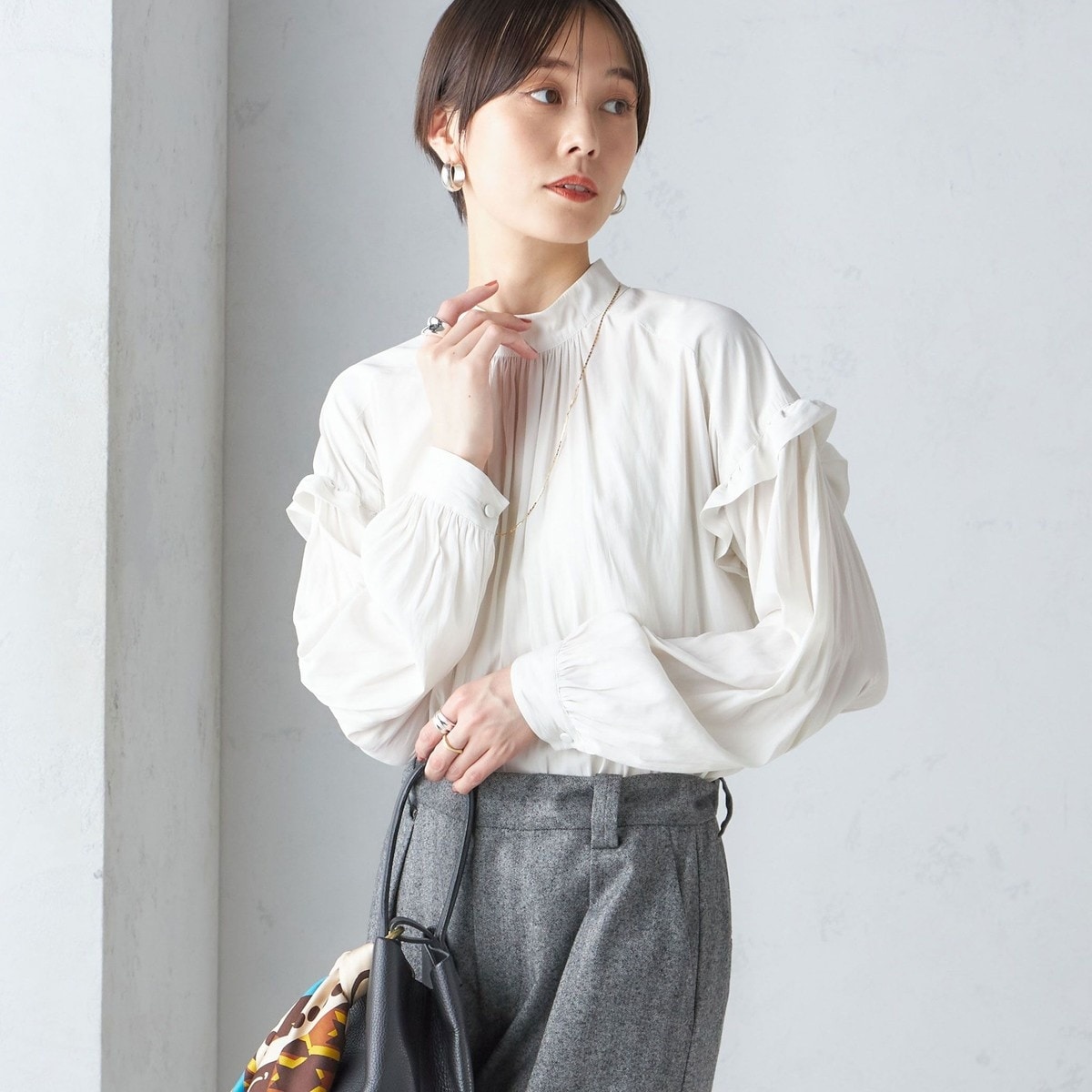 SHIPS for women / シップスウィメン 〈手洗い可能〉パウダリー 割繊 スタンドカラー ブラウス 手洗い可能〉パウダリー 割繊 スタンドカラー ブラウス