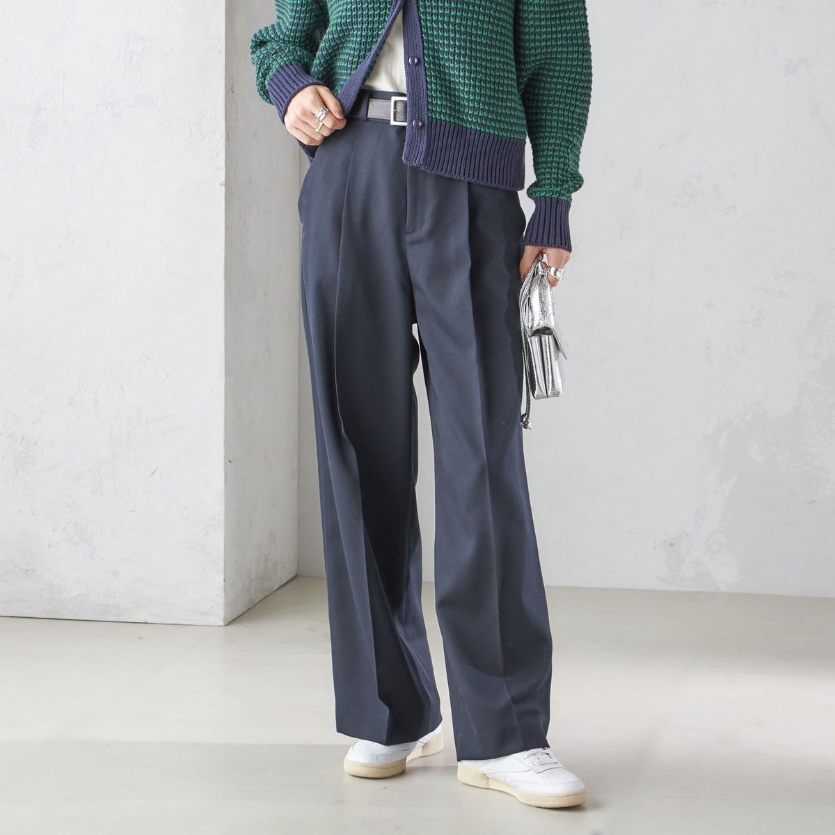 新品タグ付き　デュ ジュール Vネック　デニム　サロペット　ベーセーストック B.C STOCK｜DU JOUR/デュ ジュール V NECK JEAN SALOPETTE