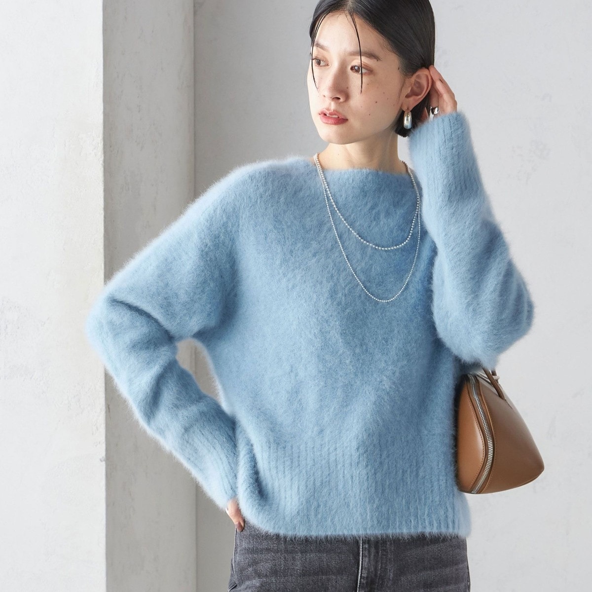 美品✨エブール ソフトスムース クルーネックニット プルオーバー 水色 ブルー 美品✨エブール ソフトスムース クルーネックニット プル